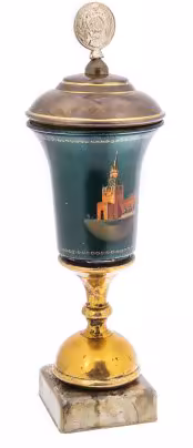 Кубок с изображением Спасской башни Кремля, металл, роспись, СССР, 1960-1970 гг.