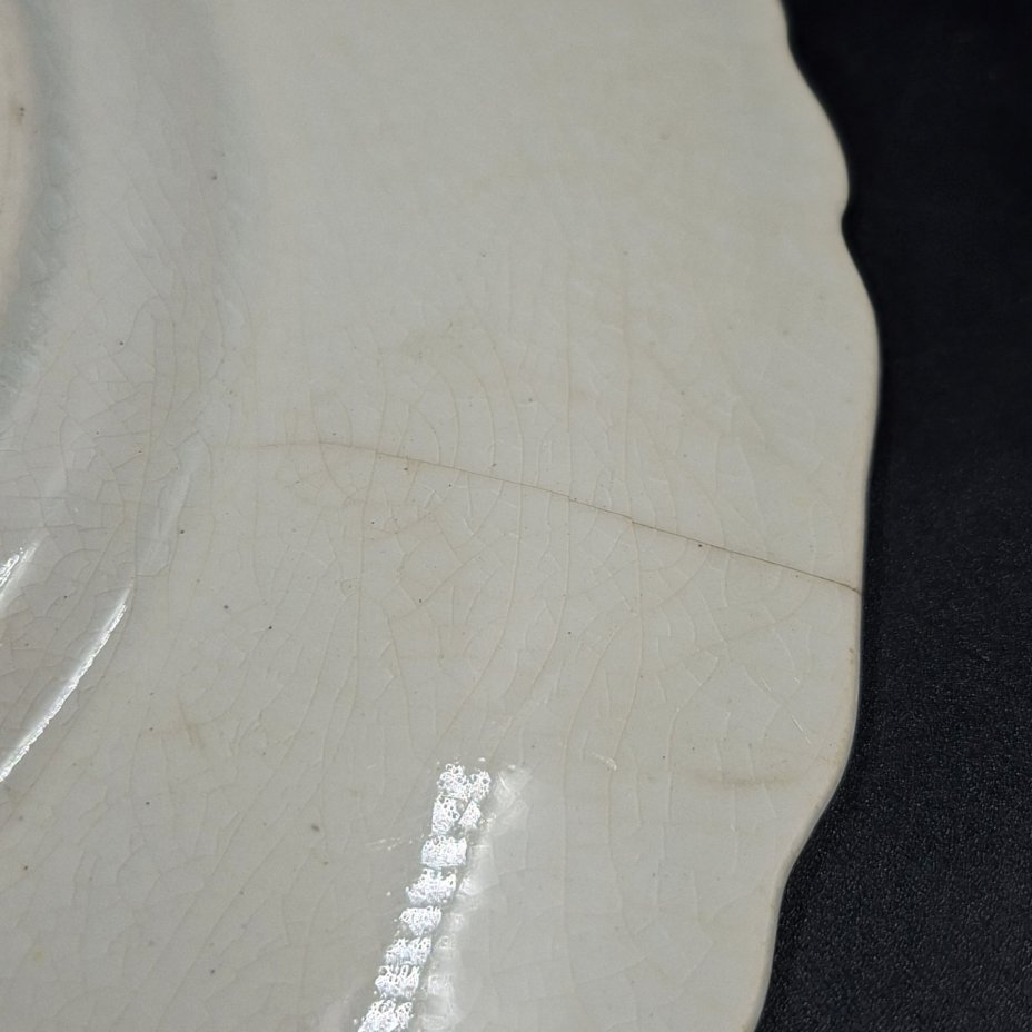 Тарелка десертная с растительным декором, фаянс, крытье, деколь, золочение, Wedgwood, Великобритания, 1900-1906 гг.