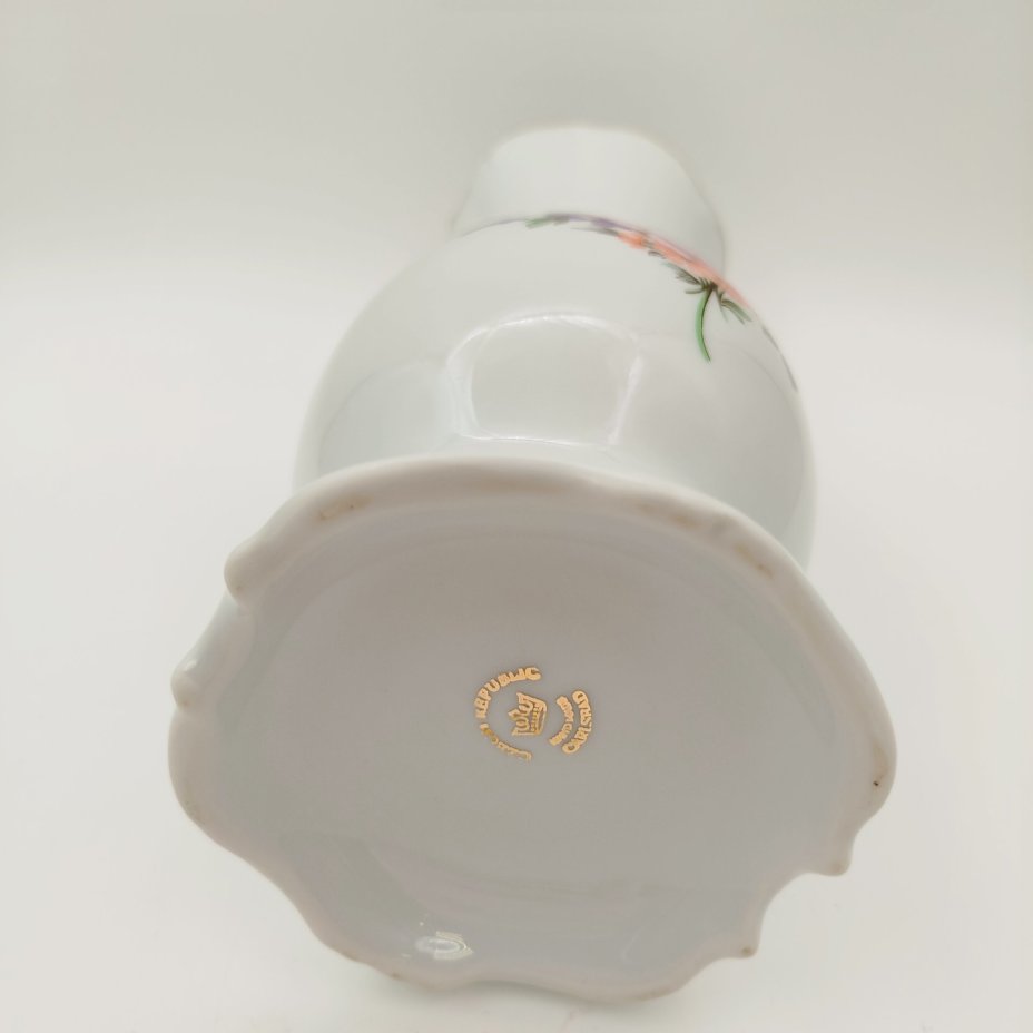 Ваза вытянутой формы "Мейсенский букет", фарфор, деколь, золочение, Carlsbad, Чехия, 1990-2000 гг.