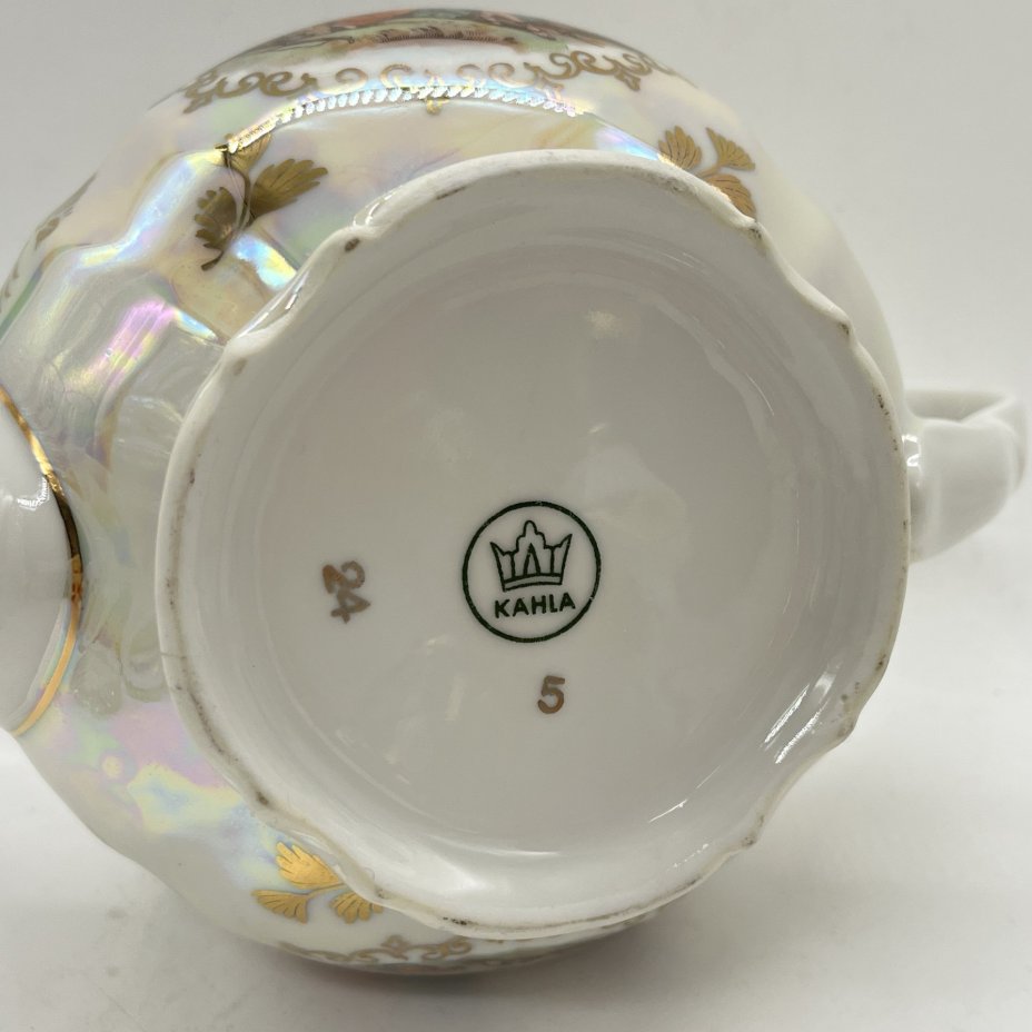 Чайник заварочный с изображением галантной сцены из сервиза "Мадонна"