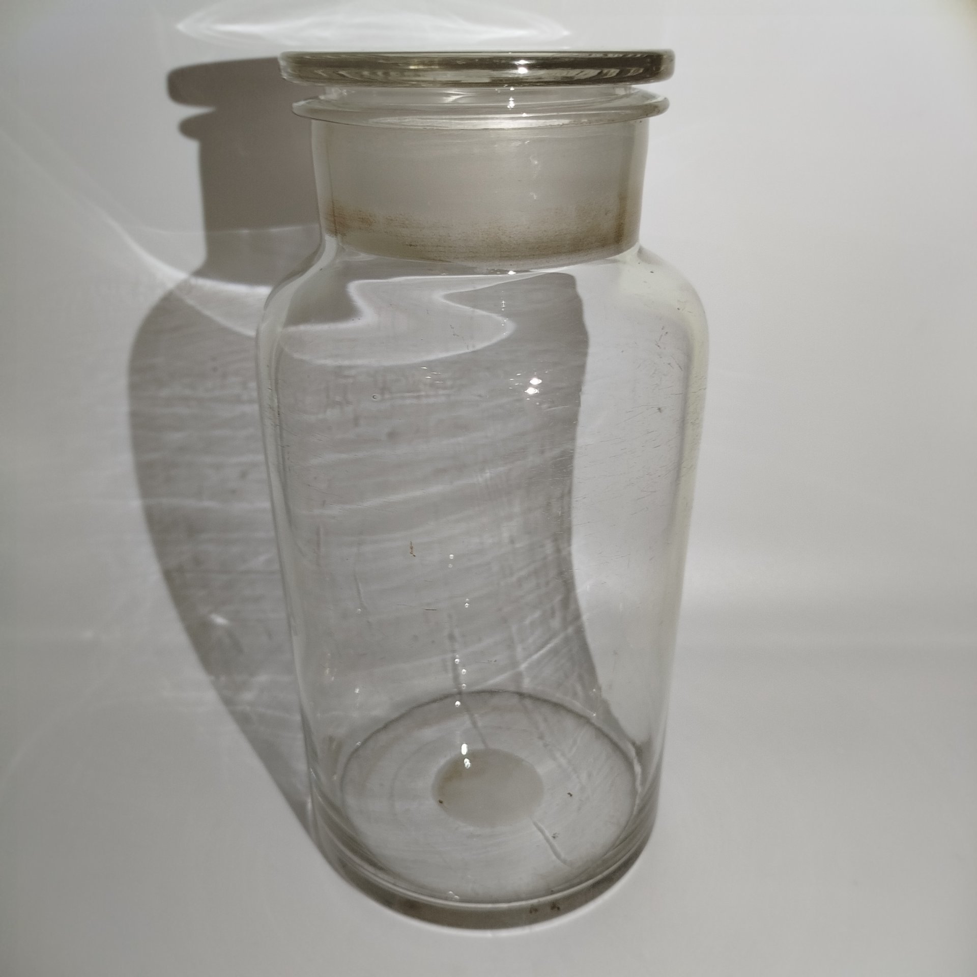 Банка с крышкой большого объема (для сыпучих продуктов), стекло, Россия, 1900-1950 гг.