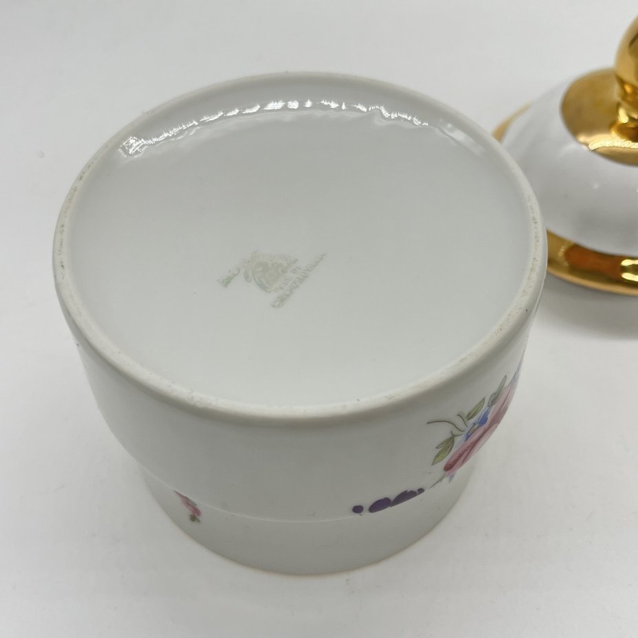 Сахарница с цветочным декором (подбор крышки), фарфор, деколь, золочение, Bohemia (Neurohlau), Чехословакия, 1970-1980 гг.