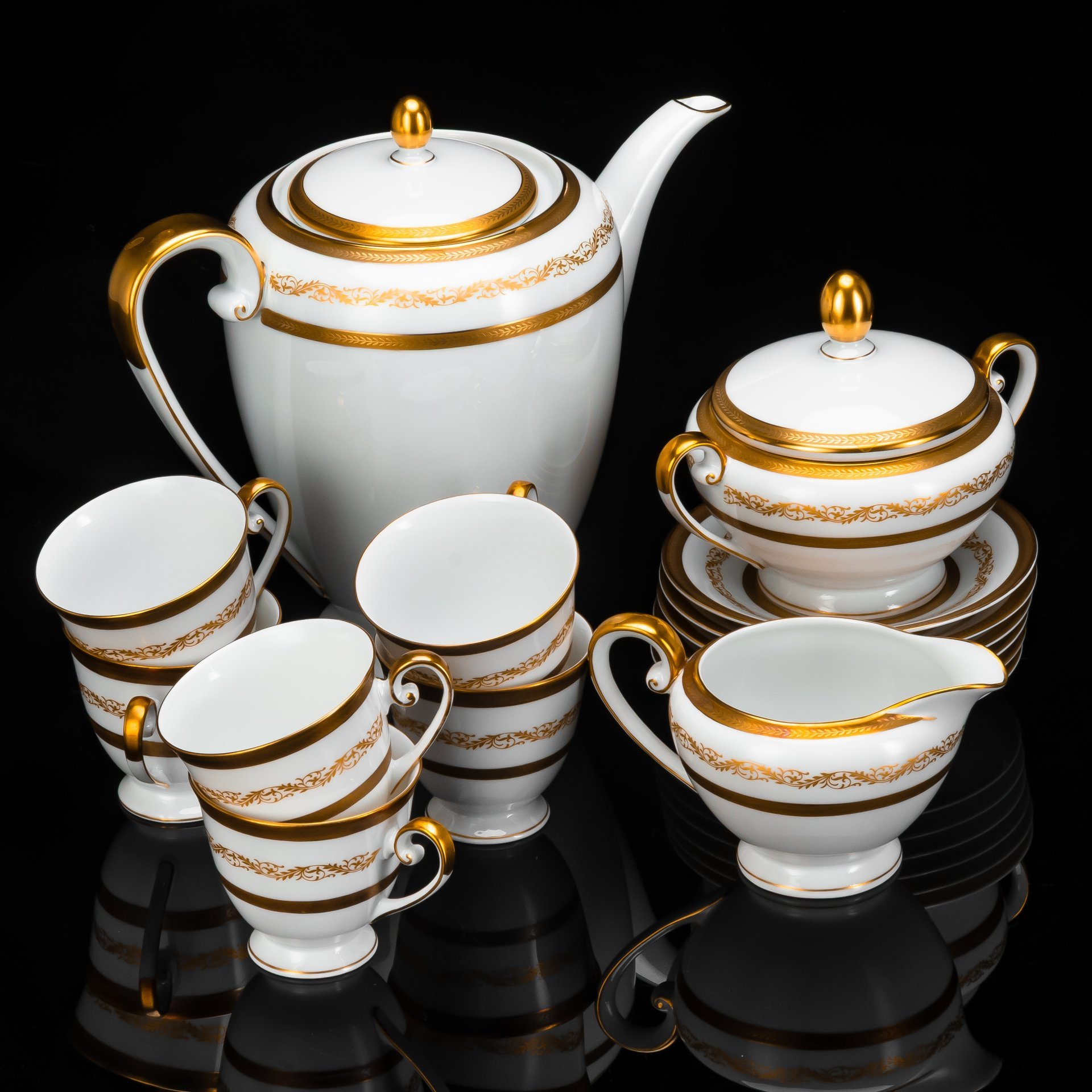 Сервиз кофейный с растительным декором на 6 персон, серия "Charleroi-Bruxelles", фарфор, золочение, Tirschenreuth, Германия, 1969-1990 гг.
