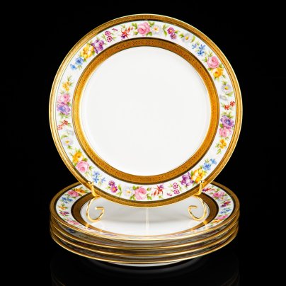 Набор обеденных тарелок на 5 персон, украшенных цветочным декором по борту, CHARLES AHRENFELDT & SON, фарфор, роспись, золочение, Limoges, Франция, 1910-1940 гг.