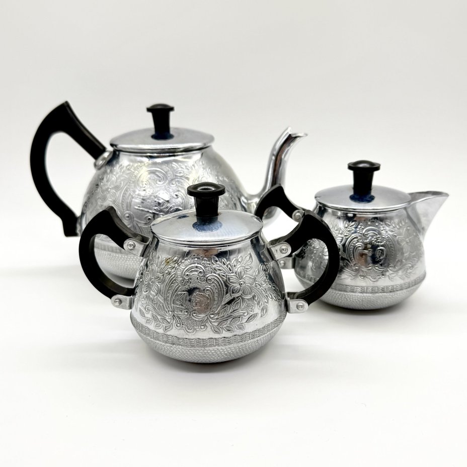 Набор чайно-кофейный (3 предмета), металл, пластик, СССР, 1970-1990 гг.