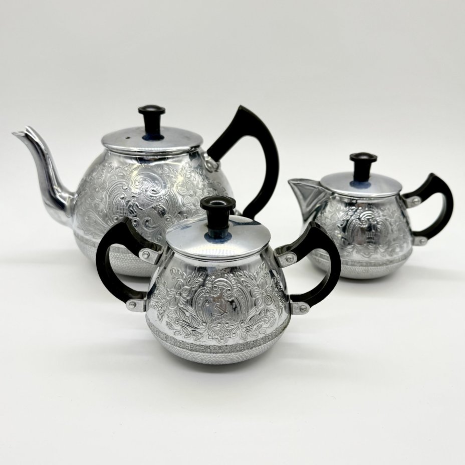 Набор чайно-кофейный (3 предмета), металл, пластик, СССР, 1970-1990 гг.