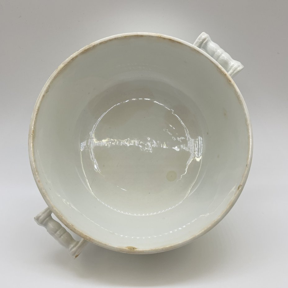 Супница детская (без крышки), фаянс, деколь, Конаковский фаянсовый завод им. М.И. Калинина (ЗиК Конаково), СССР, 1932-1952 гг.