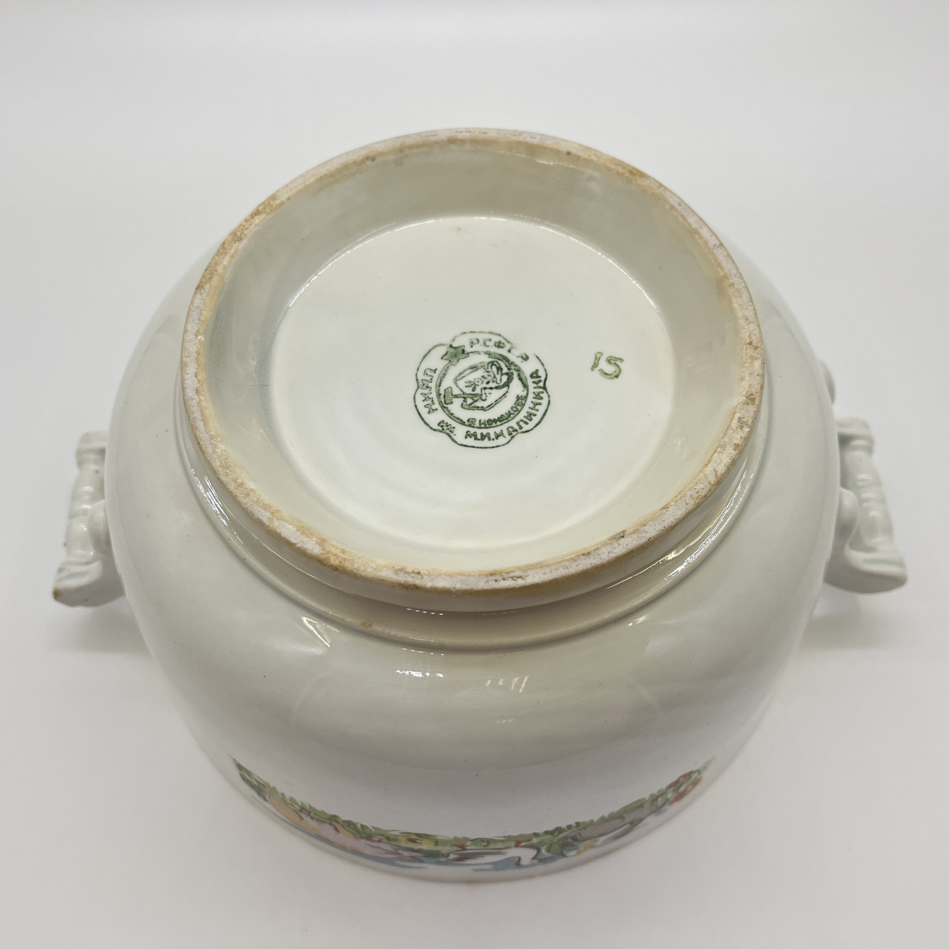 Супница детская (без крышки), фаянс, деколь, Конаковский фаянсовый завод им. М.И. Калинина (ЗиК Конаково), СССР, 1932-1952 гг.