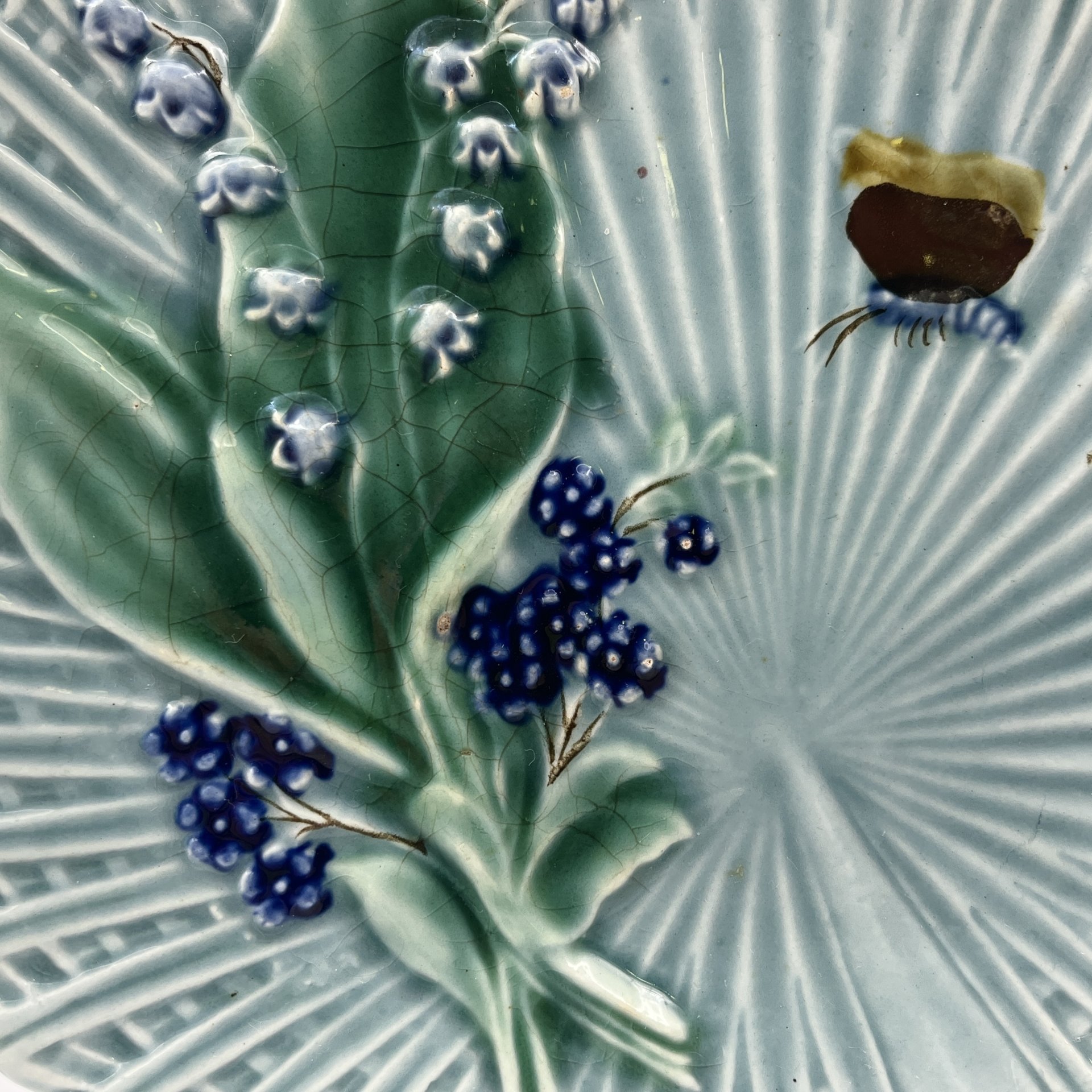 Тарелка "Ландыши"