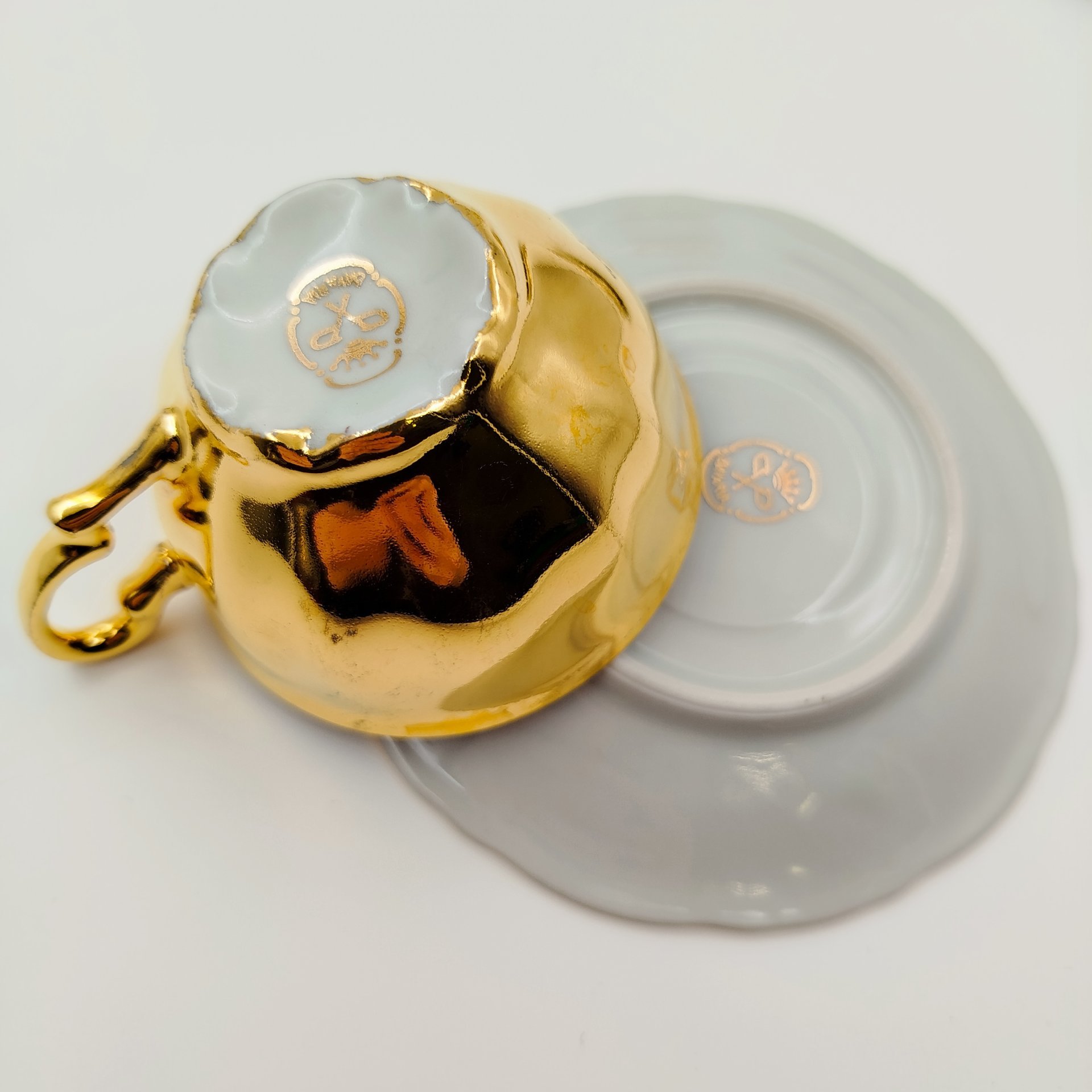 Сервиз кофейный на 4 персоны (11 предметов), покрытый золочением, фарфор, золочение, Бавария, 1950-1970 гг.