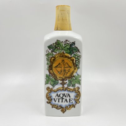 Штоф "AQVA VITAE" (лат. вода жизни), фарфор, деколь, пластик, Hollohaza, Hollohaza