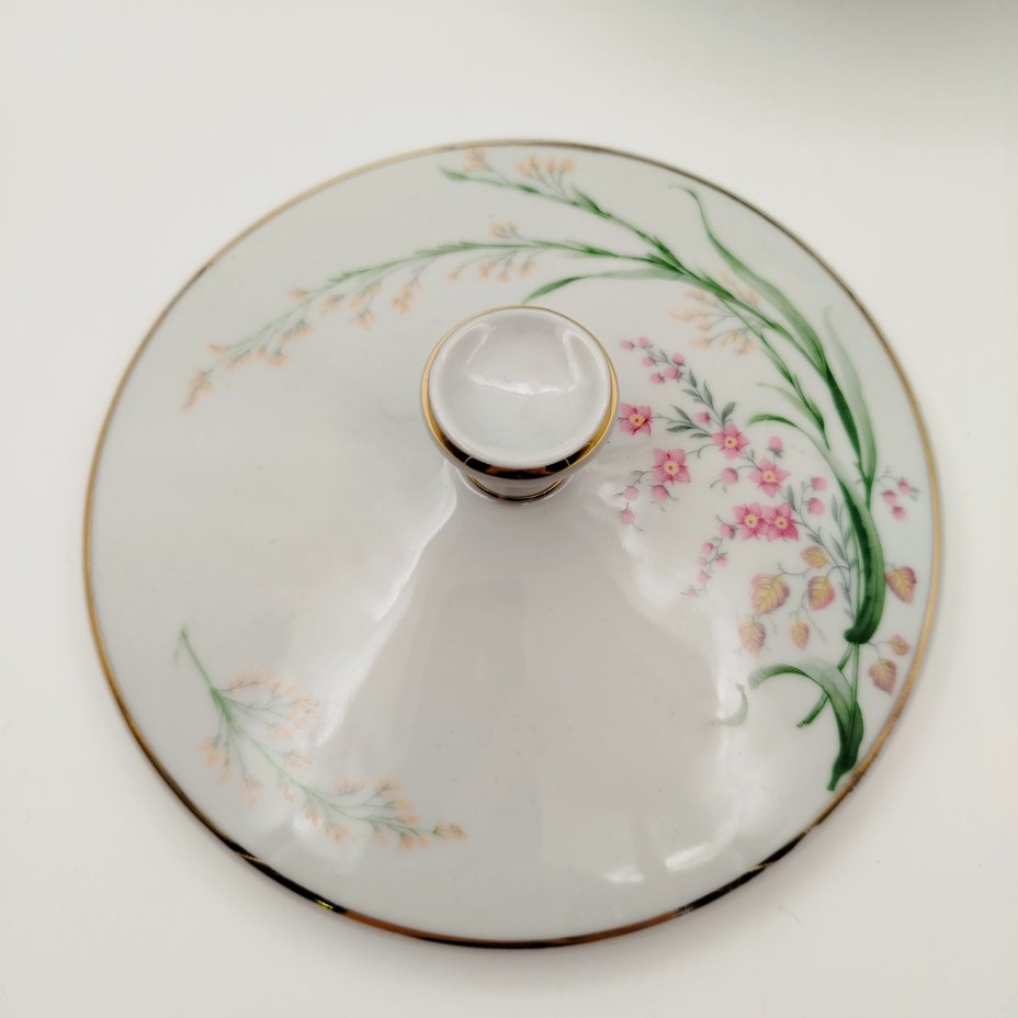 Супница, украшенная цветочным декором, фарфор, деколь, золочение, Bareuther & Co., Bavaria, Германия, 1931-1945 гг.
