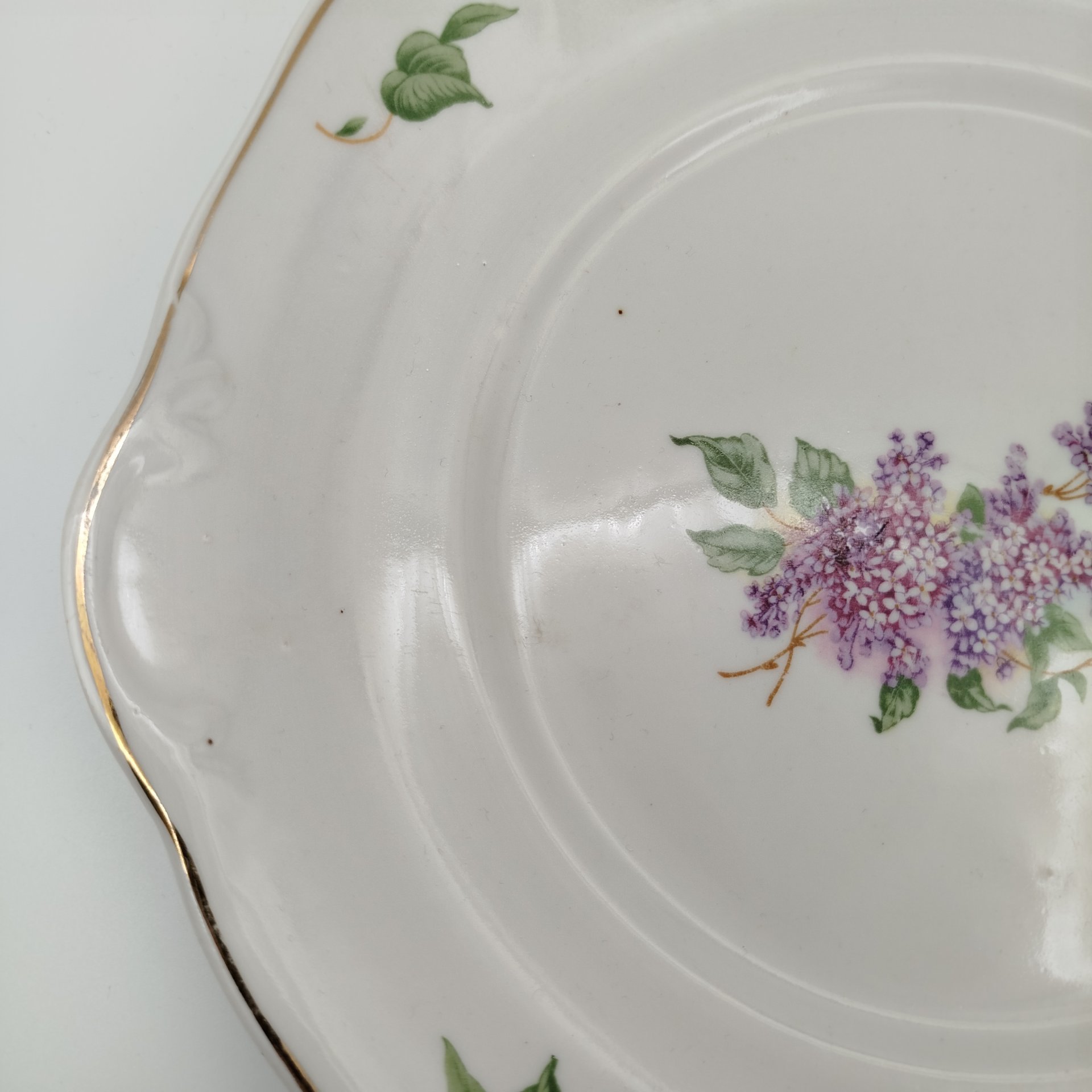 Бдюдо "Сирень", фарфор, деколь, золочение, Дулевский фарфоровый завод (Дулёво), СССР, 1968 г.