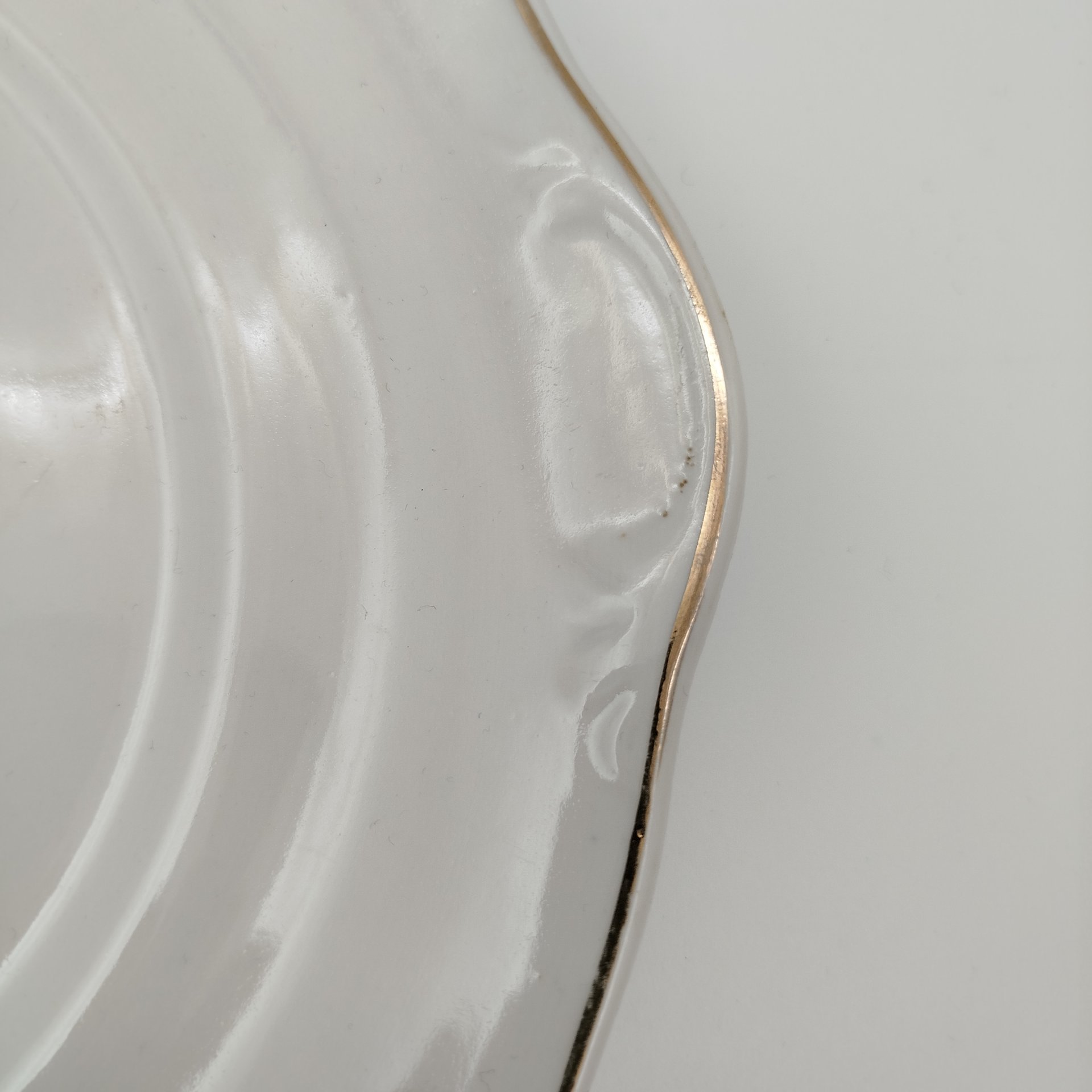 Бдюдо "Сирень", фарфор, деколь, золочение, Дулевский фарфоровый завод (Дулёво), СССР, 1968 г.