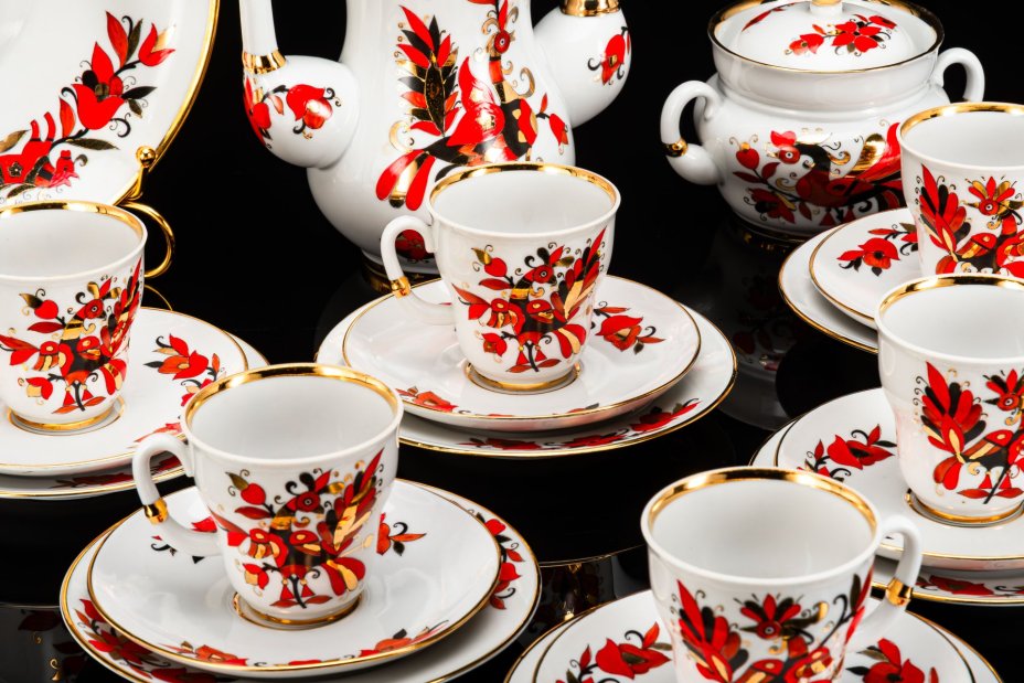 Сервиз кофейный на 6 персон "Народные узоры" (форма "Сударыня"), автор А.В. Воробьевский, (20 предметов)