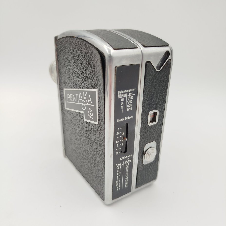 Кинокамера "Pentaka 8" в кофре, металл, кожа, стекло, пластмасса, Pentacon, Германия, 1950-1960 гг.