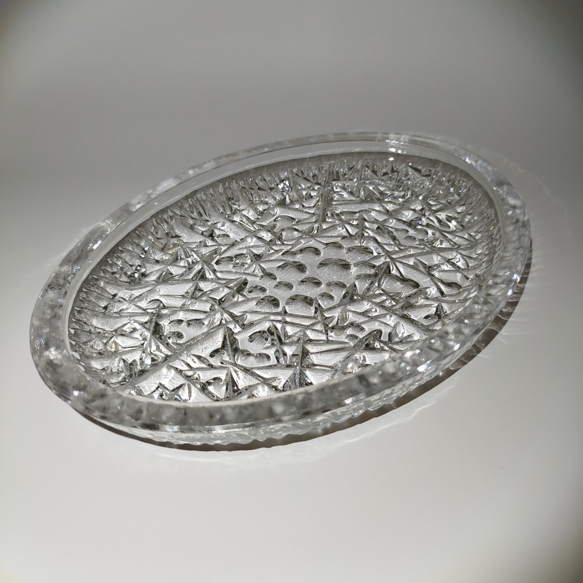 Блюдо овальной формы с рельефным декором, стекло, пресс, СССР, 1960-1990 гг.
