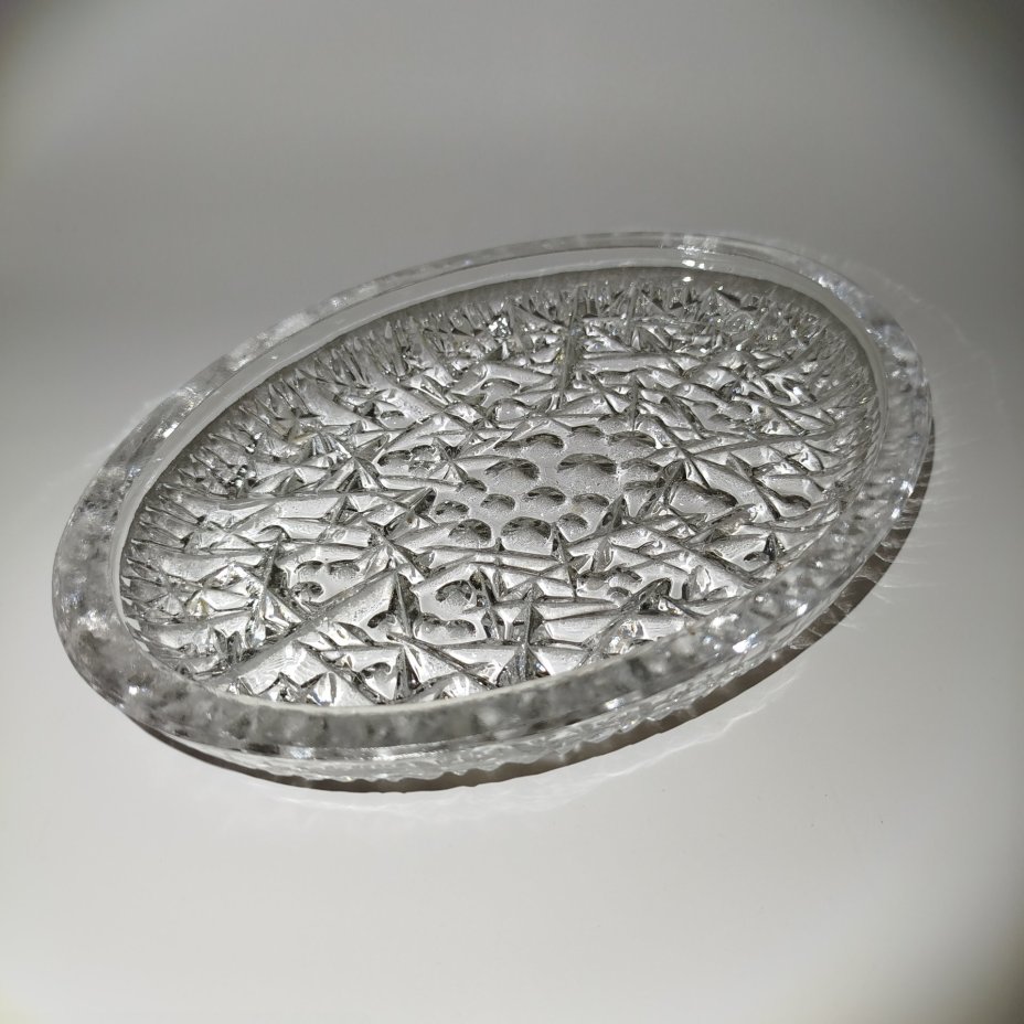 Блюдо овальной формы с рельефным декором, стекло, пресс, СССР, 1960-1990 гг.