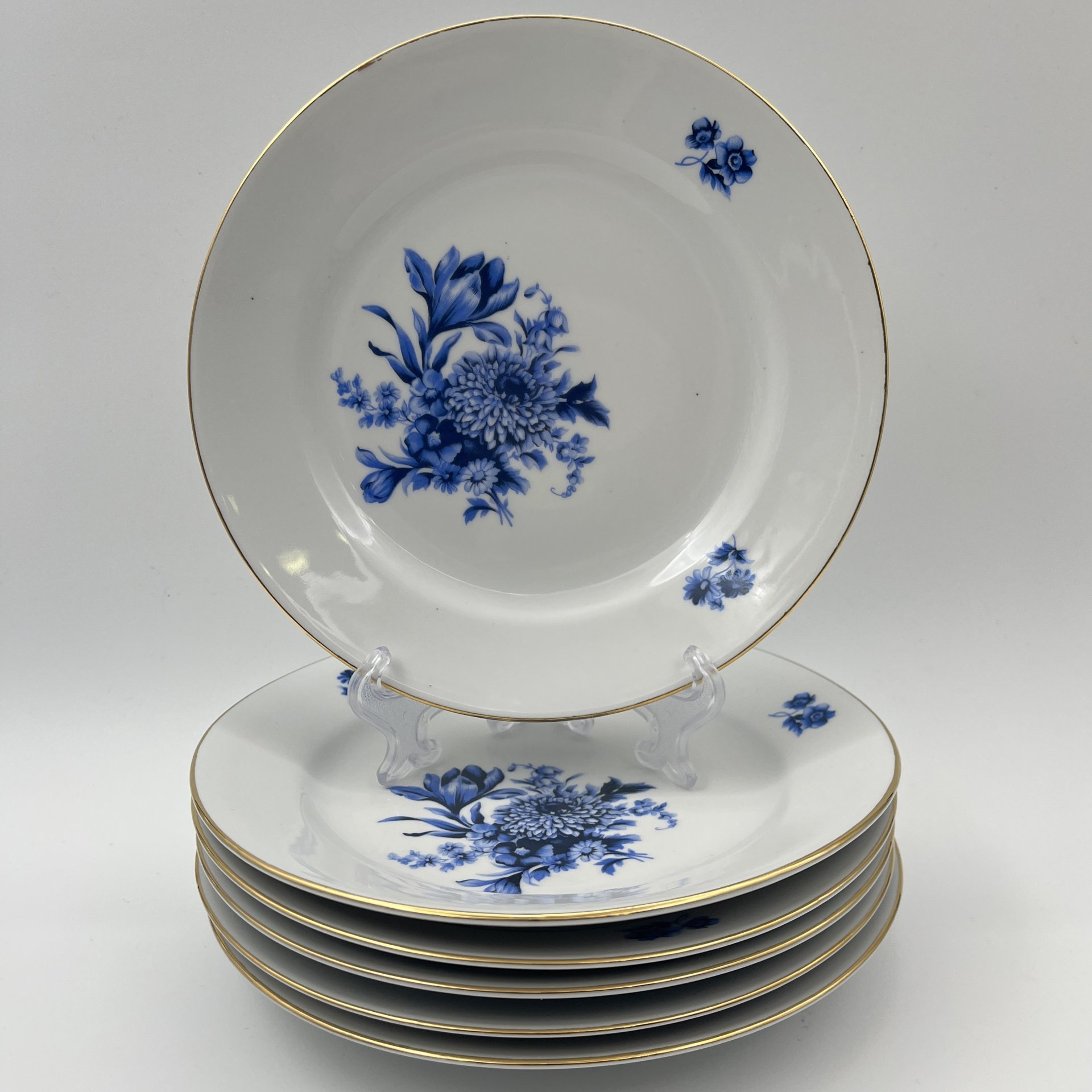 Набор из 6-ти десертных тарелок с декором в виде синих цветов, фарфор, деколь, золочение, Kahla, ГДР, 1968-1987 гг.