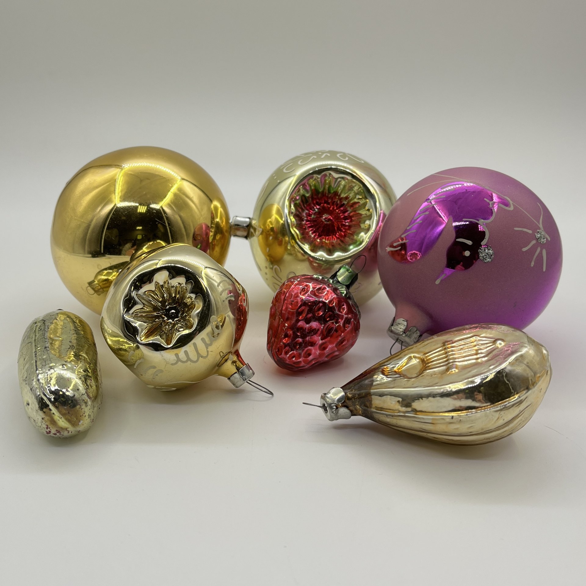 Набор ёлочных игрушек различных форм и расцветок (7 шт.), стекло, краска, металл, СССР, 1960-1990 гг.