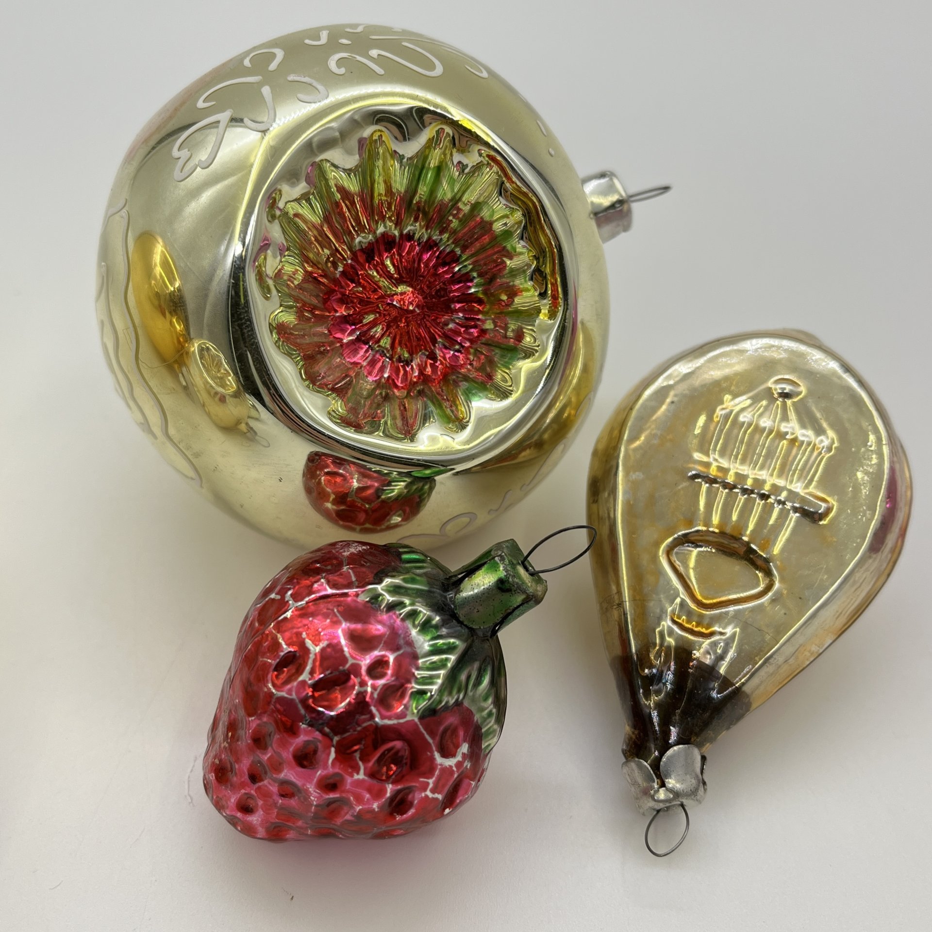 Набор ёлочных игрушек различных форм и расцветок (7 шт.), стекло, краска, металл, СССР, 1960-1990 гг.