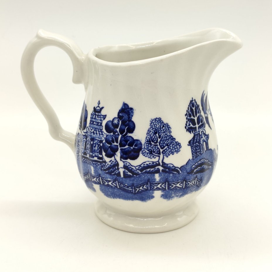 Молочник с декором в виде китайского пейзажа "Blue Willow", фаянс, деколь, Royal Wessex, Великобритания, 1970-2000 гг.