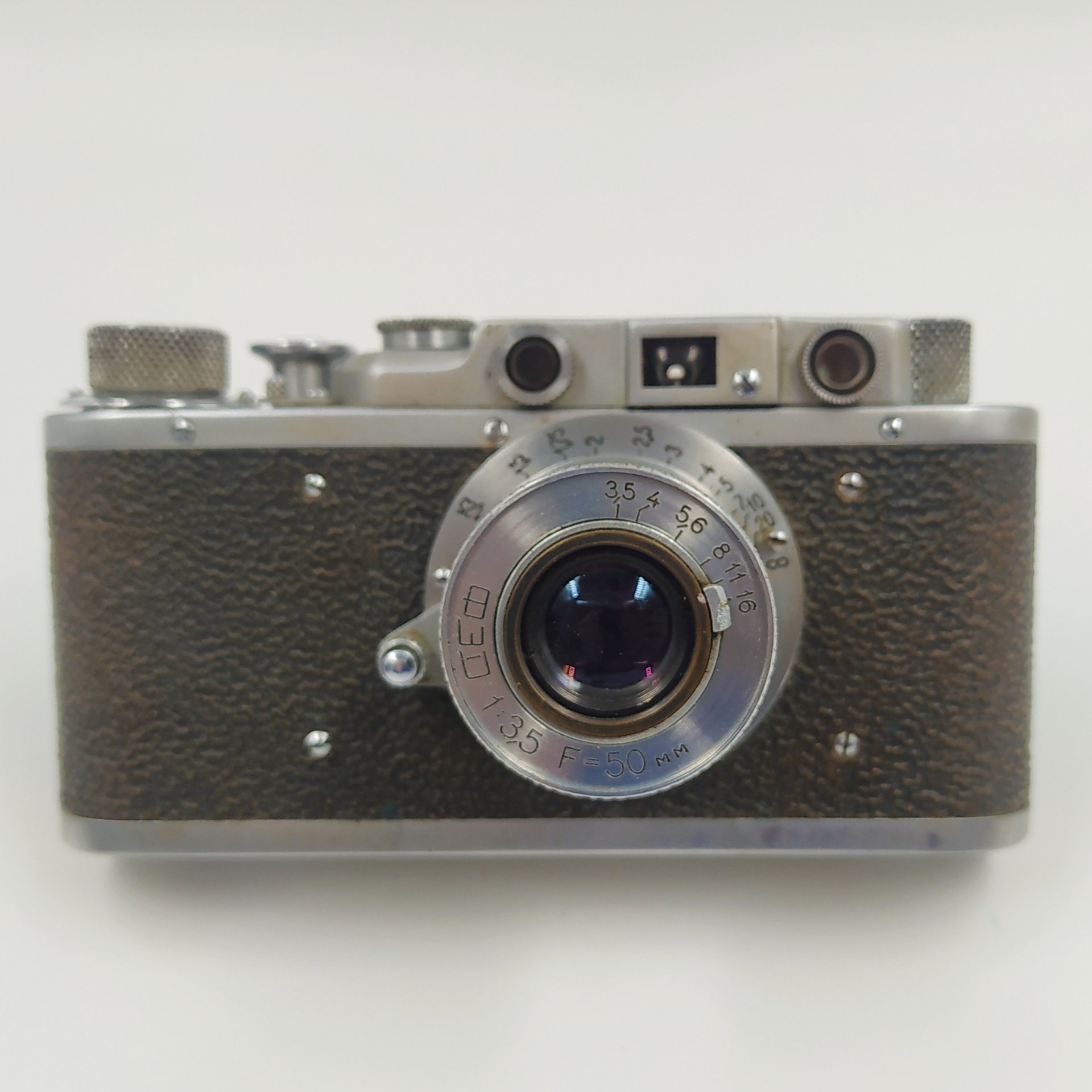 Фотоаппарат "ФЭД" в оригинальном кофре, металл, пластик, стекло, кожа, Харьковский машиностроительный завод им. Дзержинского (ФЭД), СССР, 1945-1955 гг.