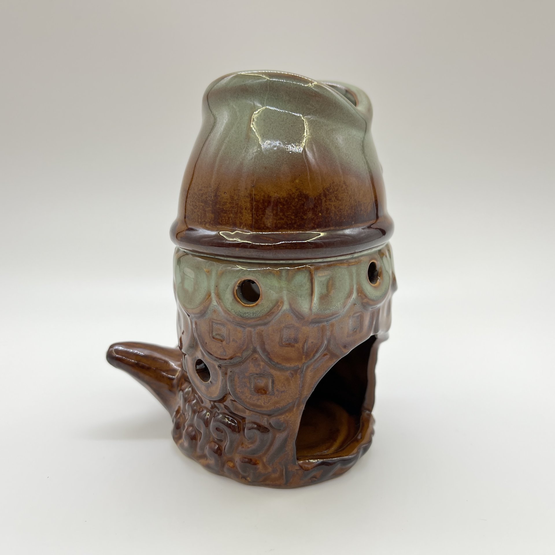 Подсвечник (ароматница) в виде рыбы, керамика, цветные поливы, Россия, 2000-2010 гг.