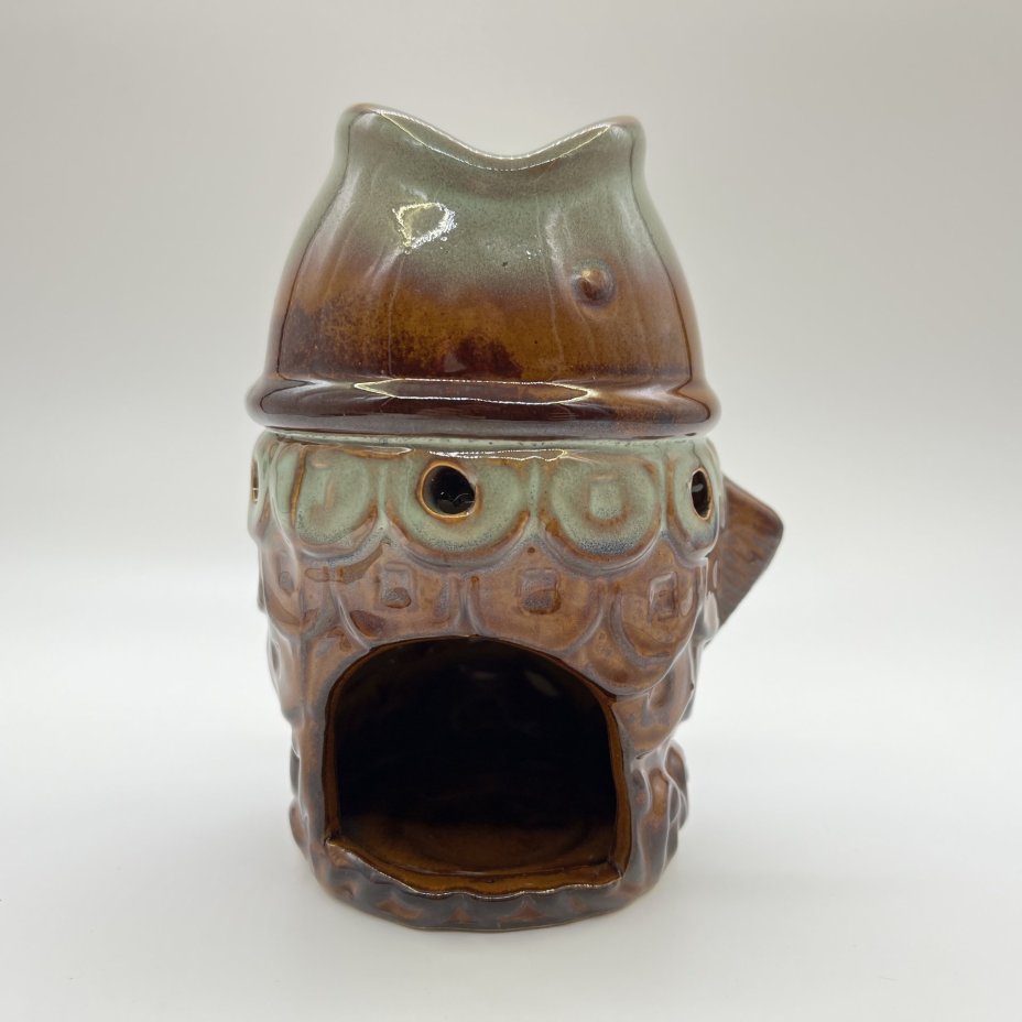 Подсвечник (ароматница) в виде рыбы, керамика, цветные поливы, Россия, 2000-2010 гг.