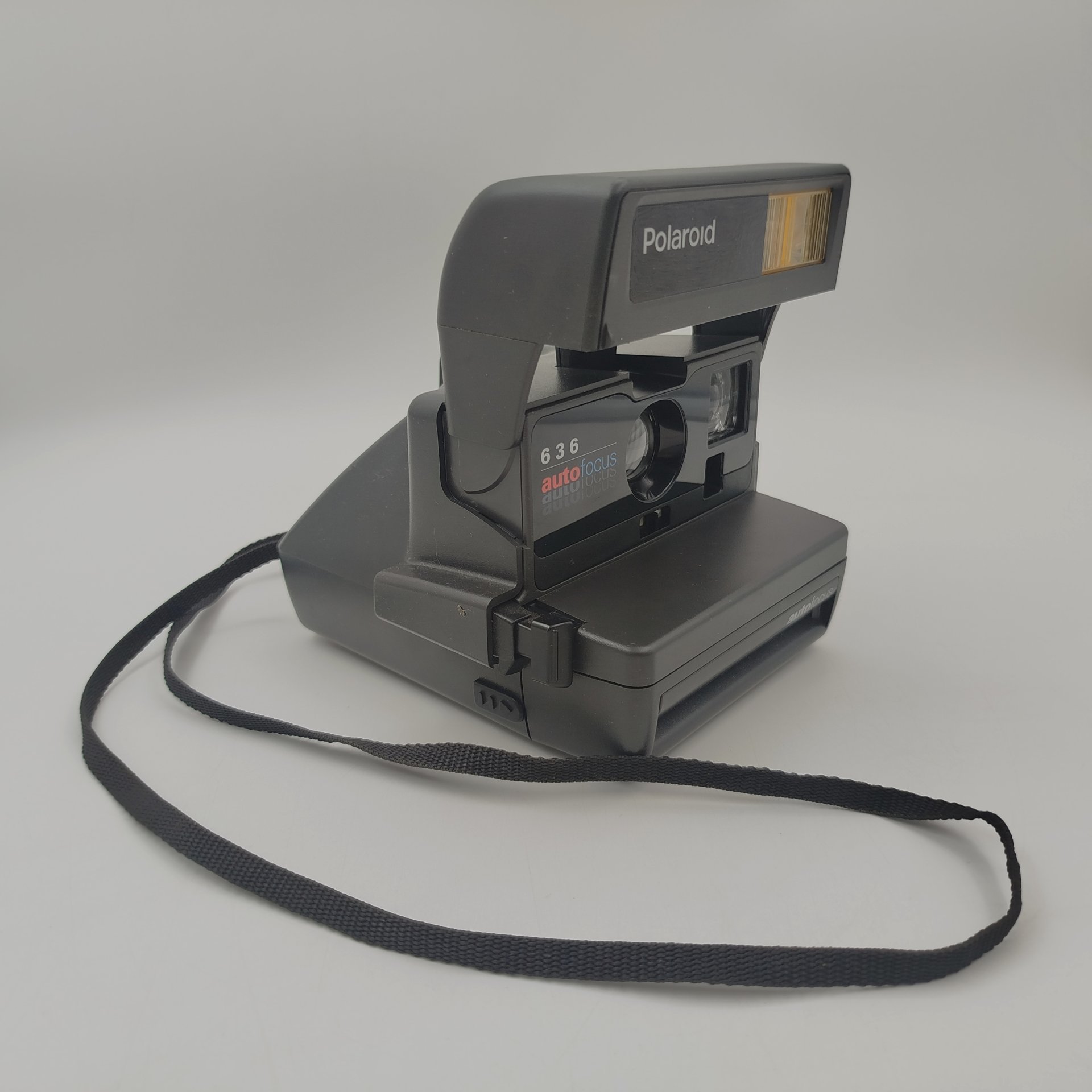 Фотоаппарат "Polaroid 636 AutoFocus", пластик, металл, Polaroid, Великобритания, 1988-2000 гг., Polaroid