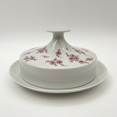 Маслёнка, украшенная цветочным декором, фарфор, деколь, Lichte Porzellan (Лихте), ГДР, 1966-1985 гг.