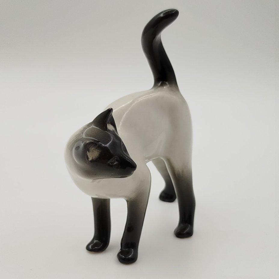 Статуэтка "Сиамская кошка", скульптор И.И. Ризнич
