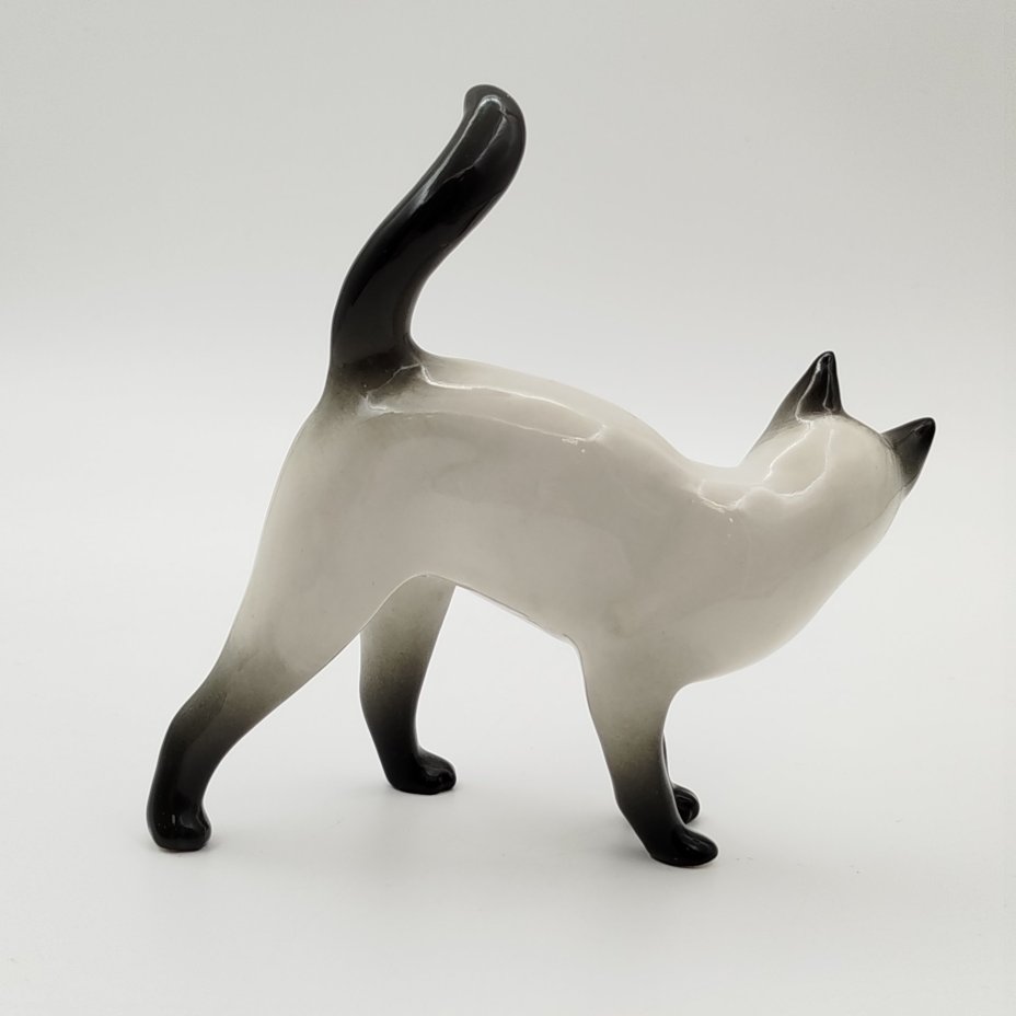 Статуэтка "Сиамская кошка", скульптор И.И. Ризнич