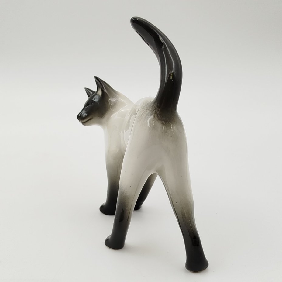 Статуэтка "Сиамская кошка", скульптор И.И. Ризнич