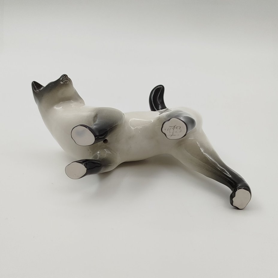 Статуэтка "Сиамская кошка", скульптор И.И. Ризнич