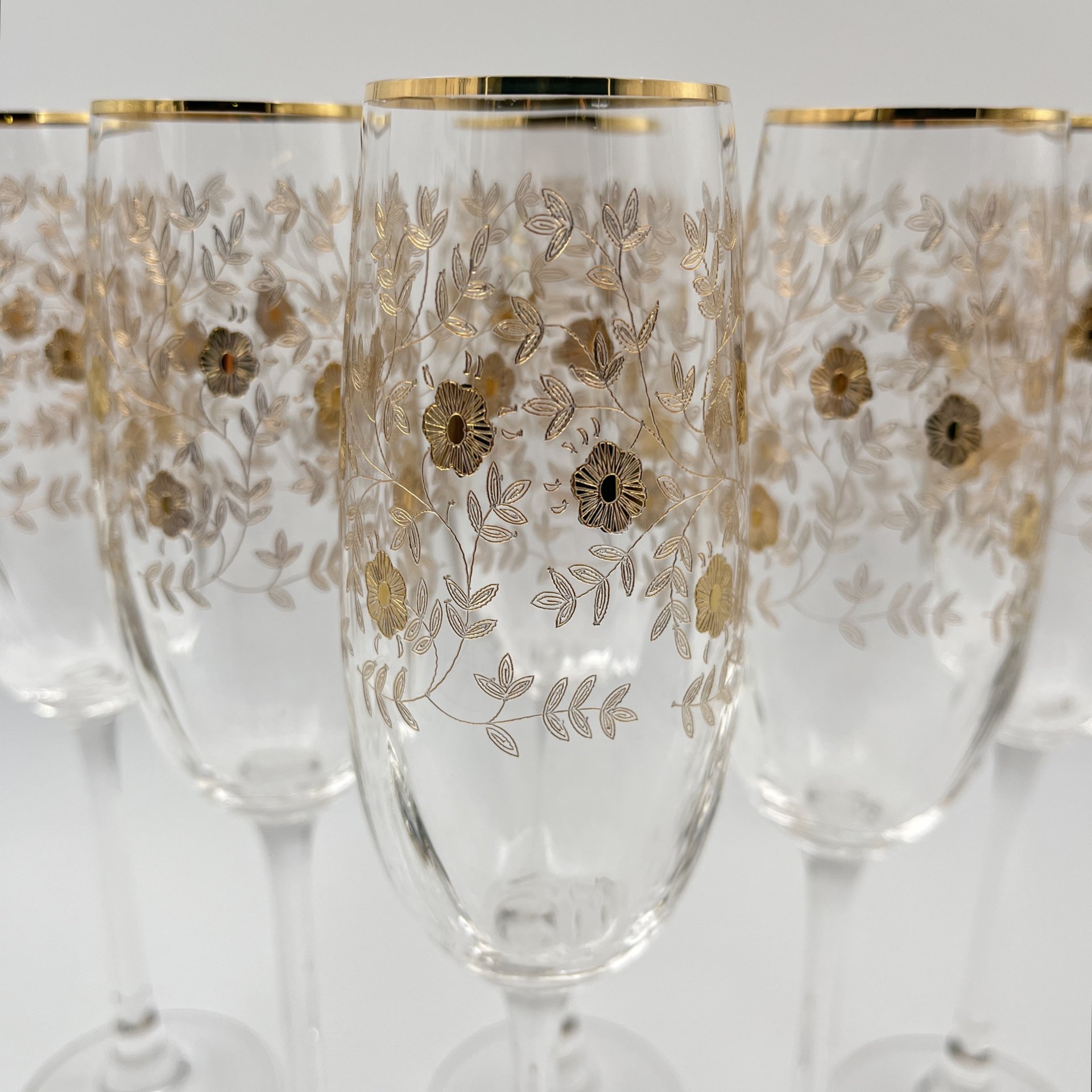 Набор из 6 бокалов (фужеров) для шампанского с цветочным декором, стекло, золочение, Европа, 2000-2010 гг.