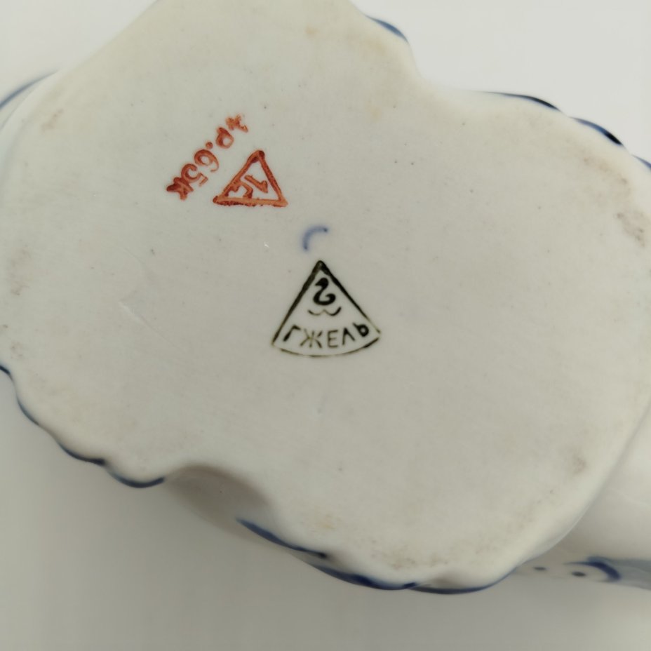 Икорница "Рыба-кит", фарфор, роспись, Объединение «Гжель», СССР, 1972-1985 гг.
