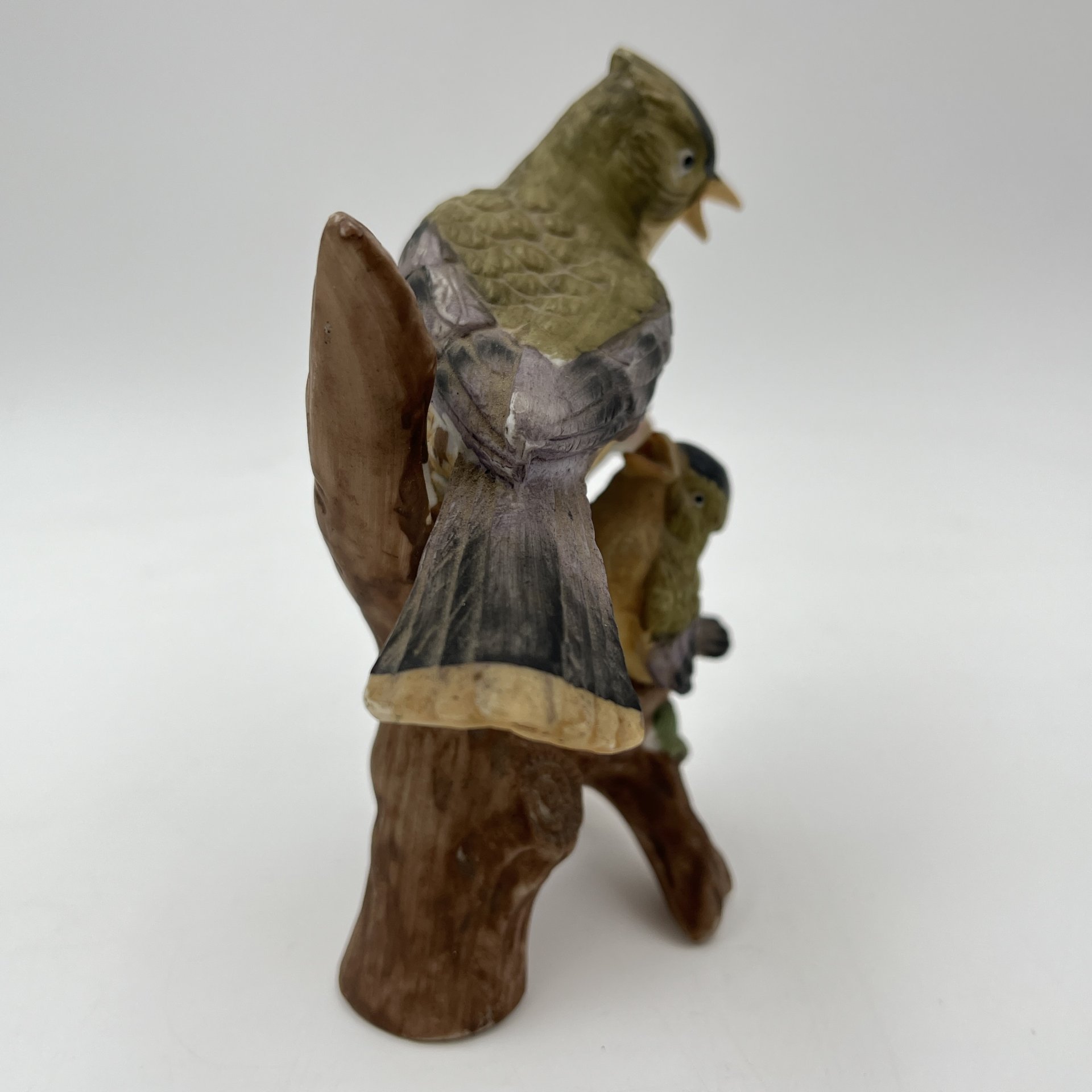 Статуэтка "Птица с птенцом на ветке"