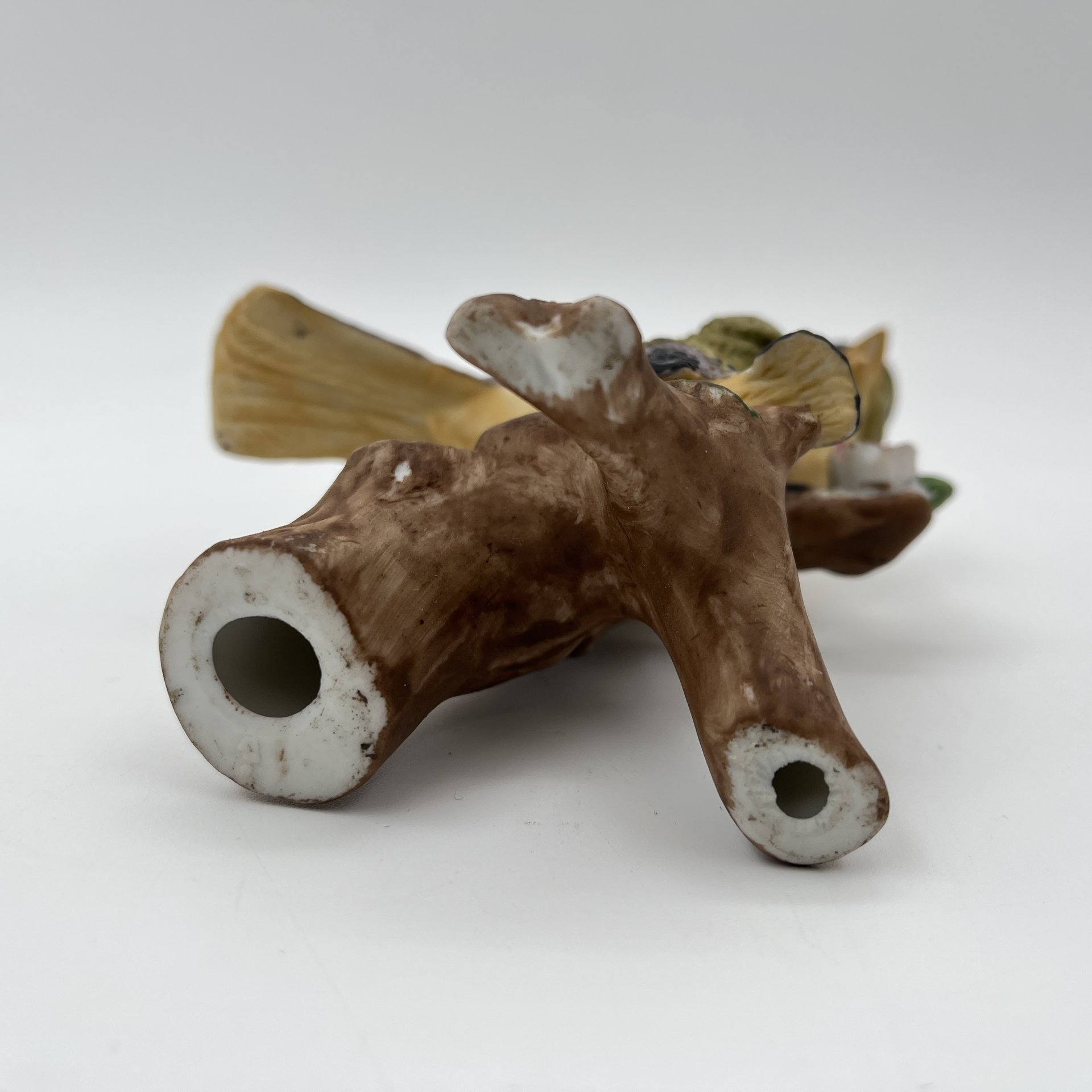 Статуэтка "Птица с птенцом на ветке"