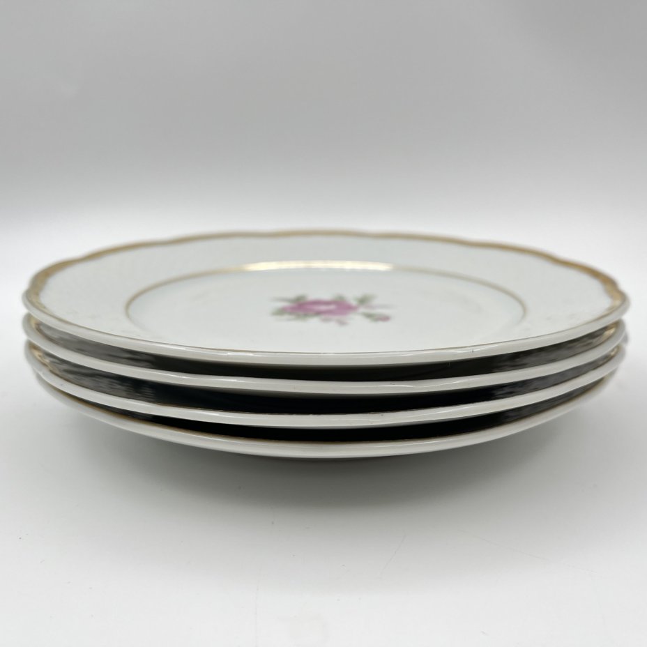Набор из 4-х десертных тарелок с изображением розы, фарфор, деколь, золочение, Thun (Тун), Чехословакия, 1970-1992 гг.