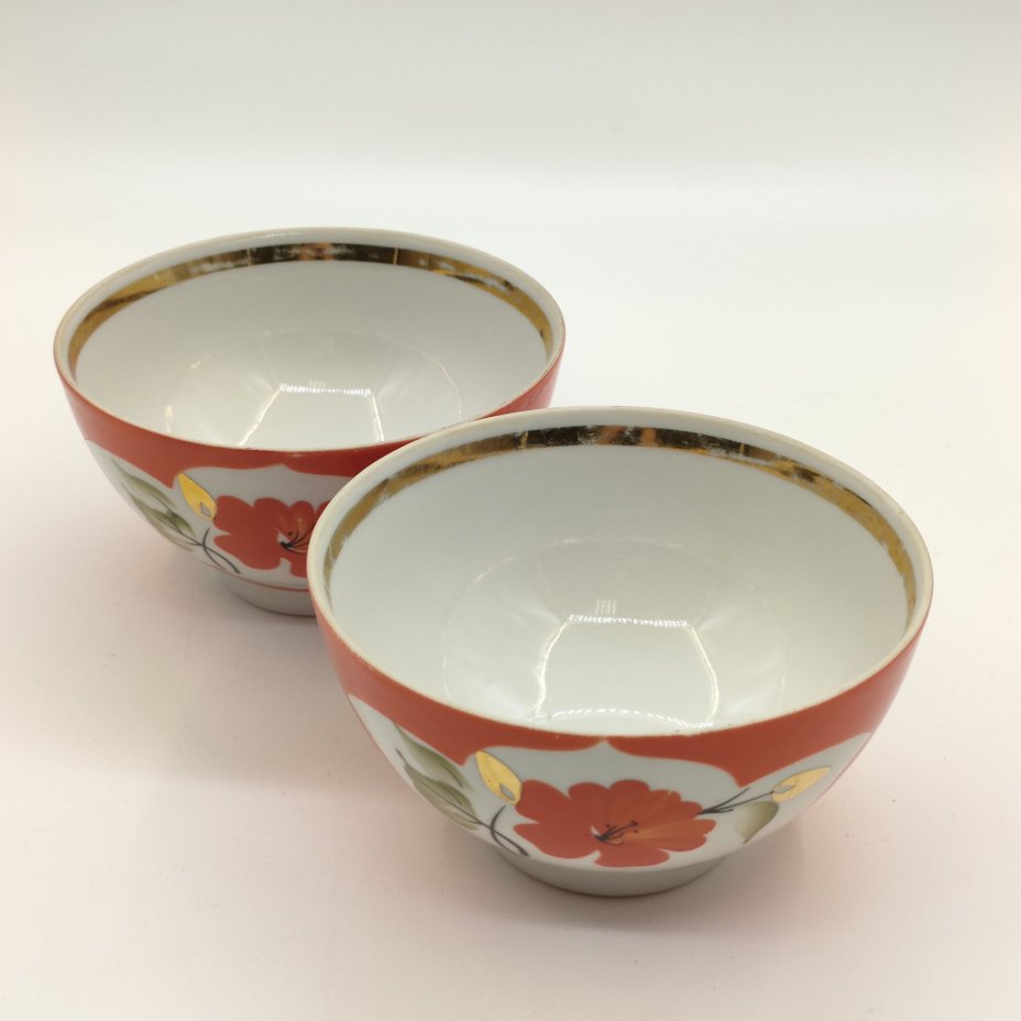 Набор из 2-х салатников (пиал) с цветочным декором, фарфор, крытье по трафарету, роспись, золочение, Капчагайский фарфоровый завод, СССР, 1975-1985 гг.