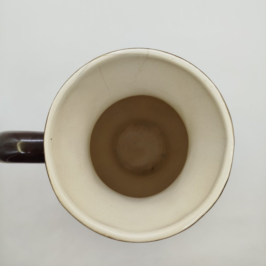 Кувшин в народном стиле