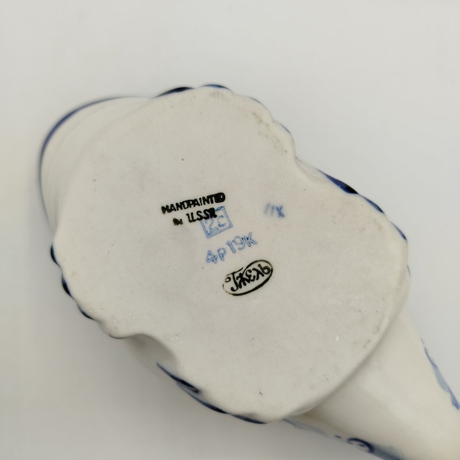 Икорница "Рыба-кит", фарфор, роспись, Объединение «Гжель», СССР, 1986-1991 гг.