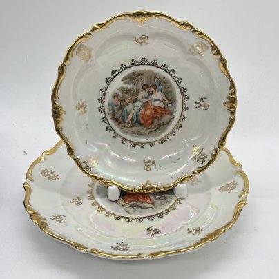 Набор из 2 десертных тарелок разного размера из сервиза "Мадонна"