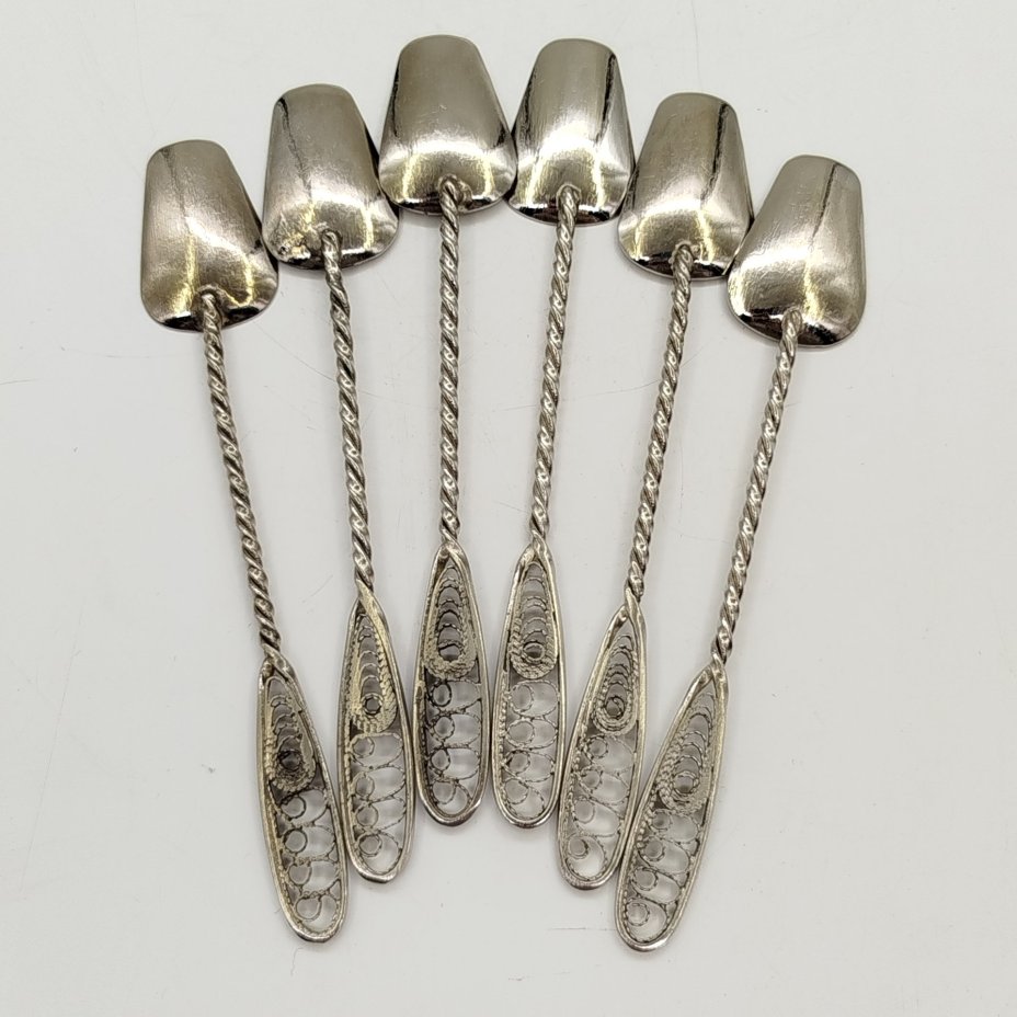 Набор кофейных ложек с витыми ручками и сканным декором