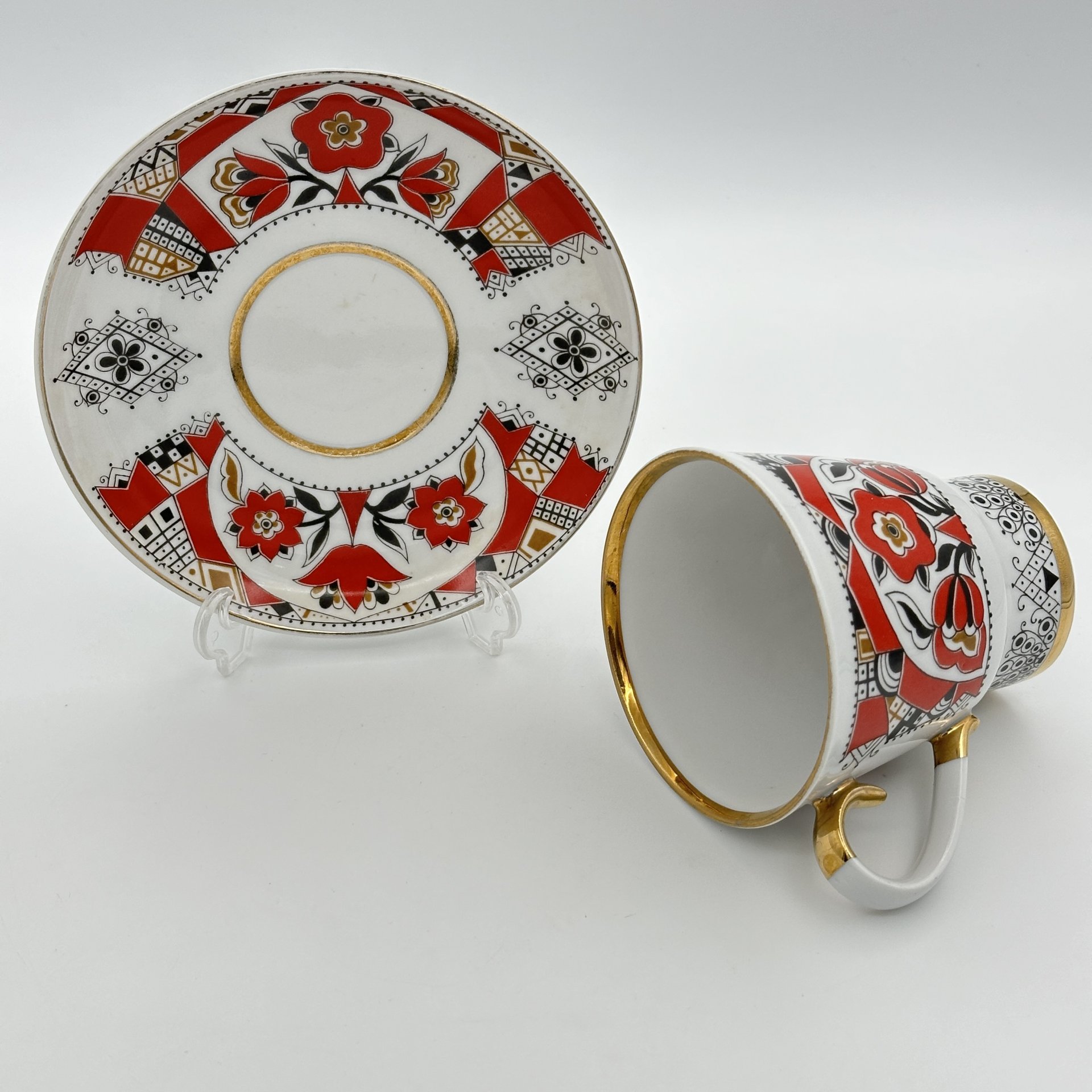 Пара чайная "Красный конь", Ленинградский фарфоровый завод (ЛФЗ)
