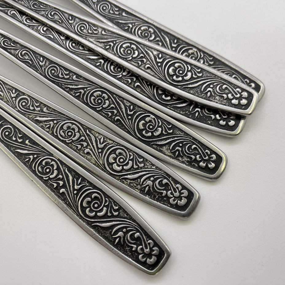 Набор из 6-ти вилок, украшенных растительным декором, нержавеющая сталь, Павловский завод художественных металлоизделий им. С.М. Кирова