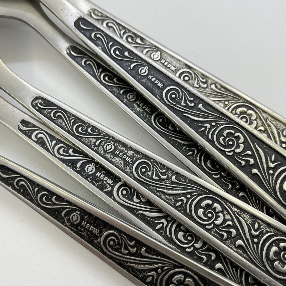 Набор из 6-ти вилок, украшенных растительным декором, нержавеющая сталь, Павловский завод художественных металлоизделий им. С.М. Кирова