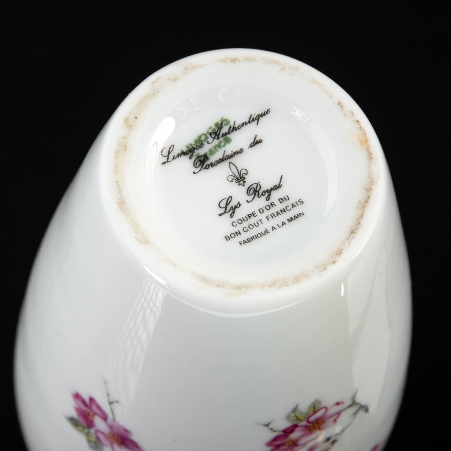 Ваза для цветов с нежным цветочным рисунком  Lys Royal Porcelaine, Limoges