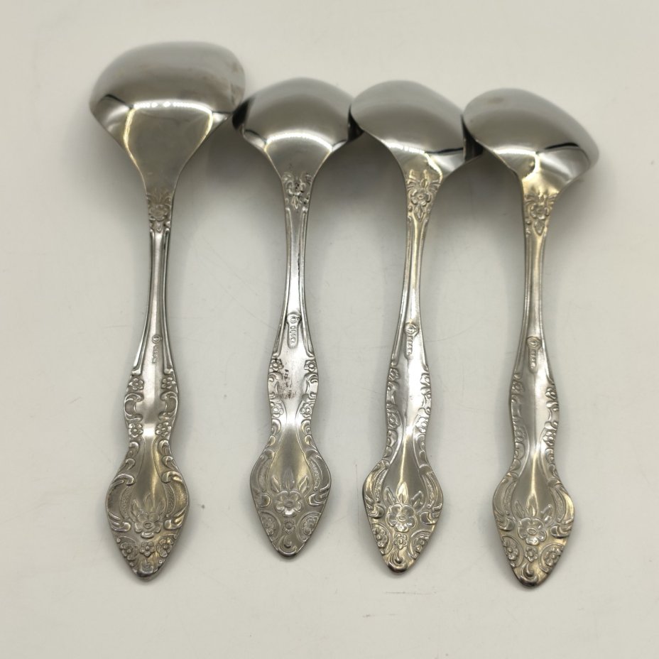 Набор из столовых приборов (салатная ложка, 3 столовых ложки), украшенных растительным декором, нержавеющая сталь, Павловский завод художественных металлоизделий им. С.М. Кирова